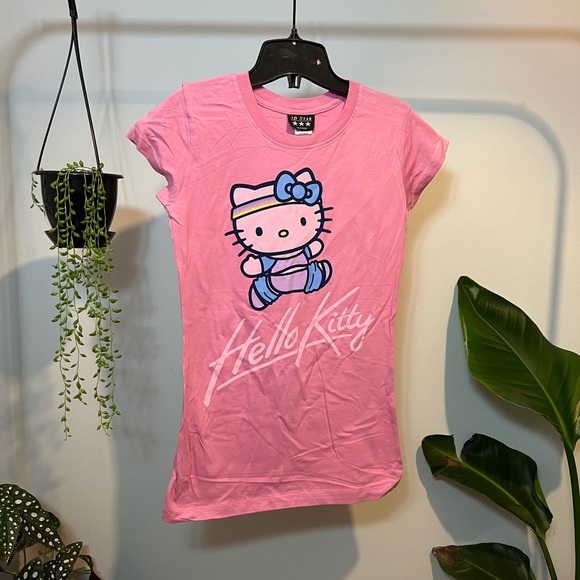 Hello Kitty tshirt - Picture 2 of 2